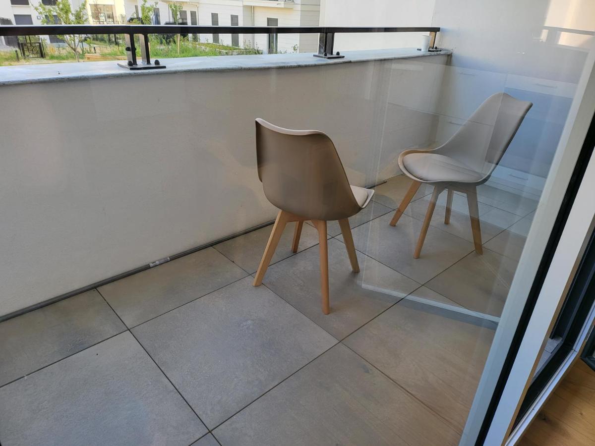 Superbe Appartement A 3Min A Pieds De La Gare Chessy  Exteriör bild